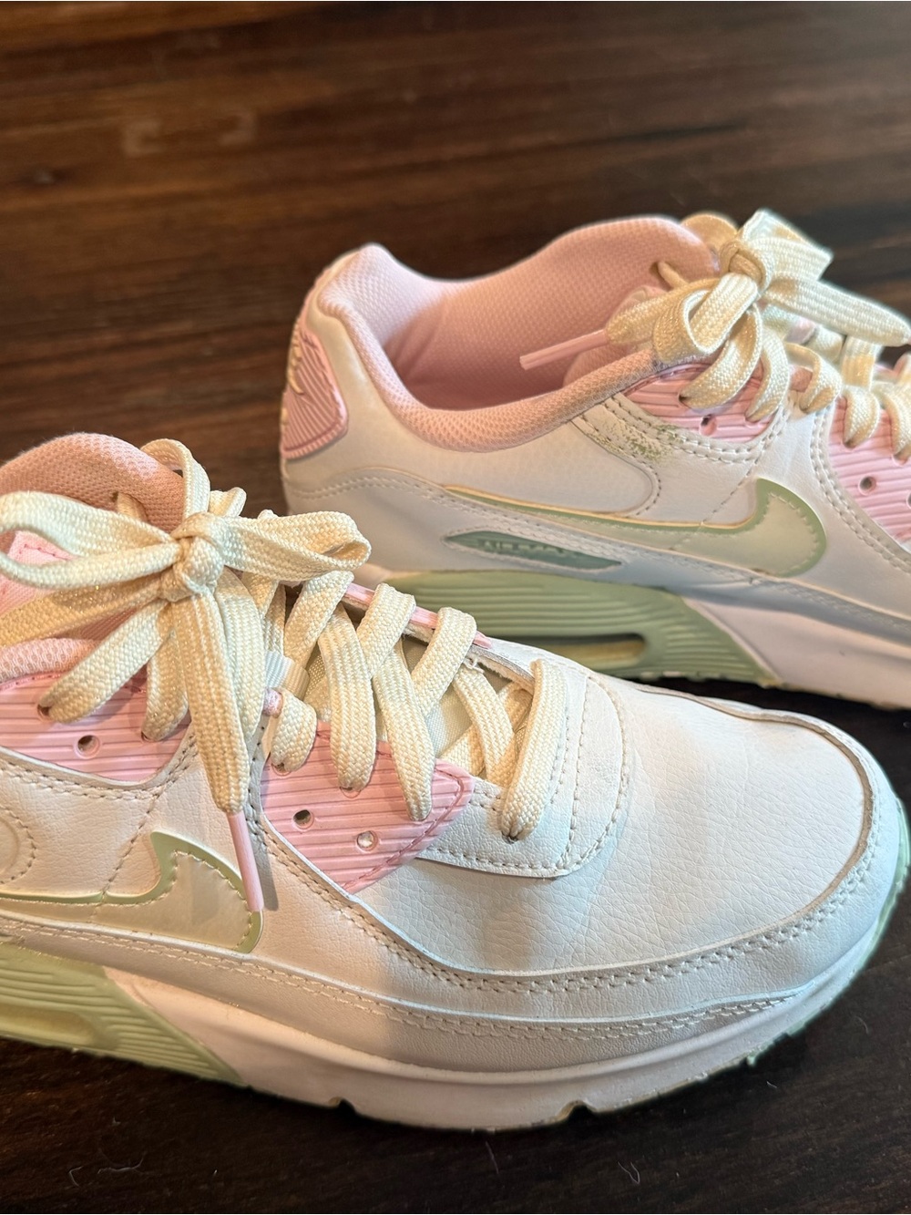 Nike Youth 7 White Sneakers with Pink Lining and Pale Green Swoosh